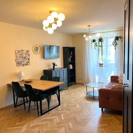 Katedralna 12 * Легница